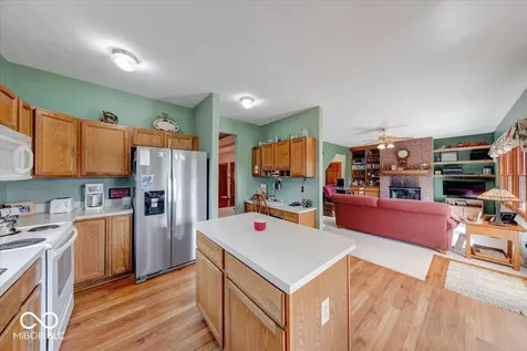 415 N Greenbriar Drive Greenwood IN 46142