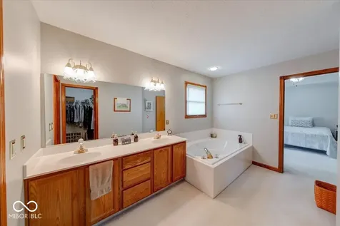 415 N Greenbriar Drive Greenwood IN 46142