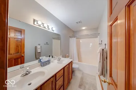 415 N Greenbriar Drive Greenwood IN 46142
