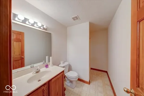 415 N Greenbriar Drive Greenwood IN 46142