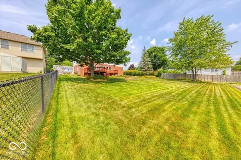 415 N Greenbriar Drive Greenwood IN 46142