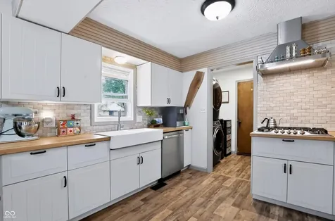 730 Queenswood Drive Indianapolis IN 46217