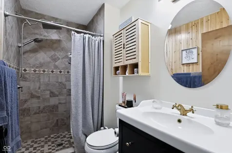 730 Queenswood Drive Indianapolis IN 46217
