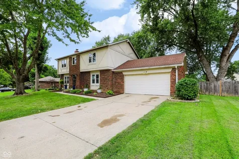 730 Queenswood Drive Indianapolis IN 46217