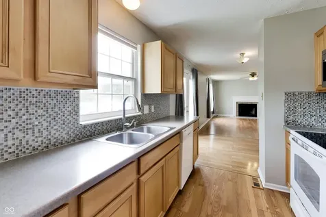 5748 Vicksburg Drive Indianapolis IN 46254