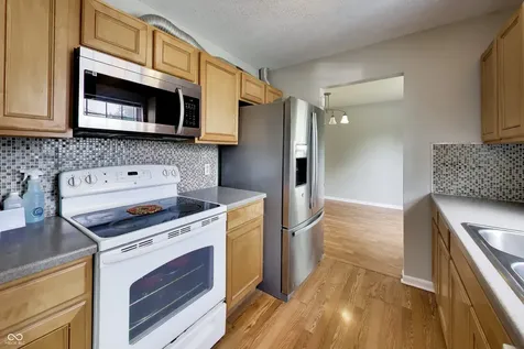 5748 Vicksburg Drive Indianapolis IN 46254