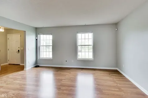 5748 Vicksburg Drive Indianapolis IN 46254