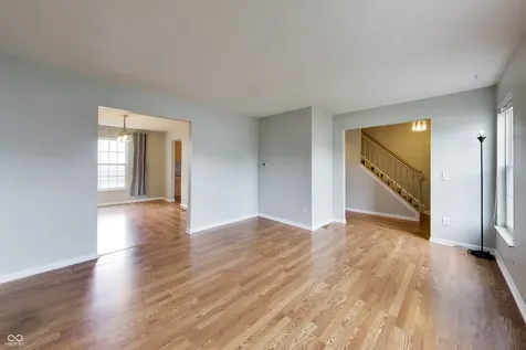 5748 Vicksburg Drive Indianapolis IN 46254