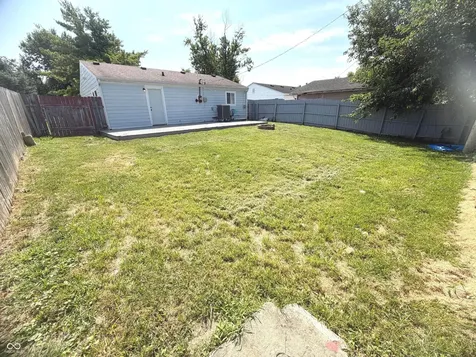 2552 Saint Paul Indianapolis IN 46203