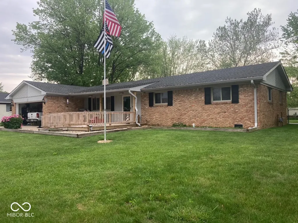 365 Meadow Danville IN 46122