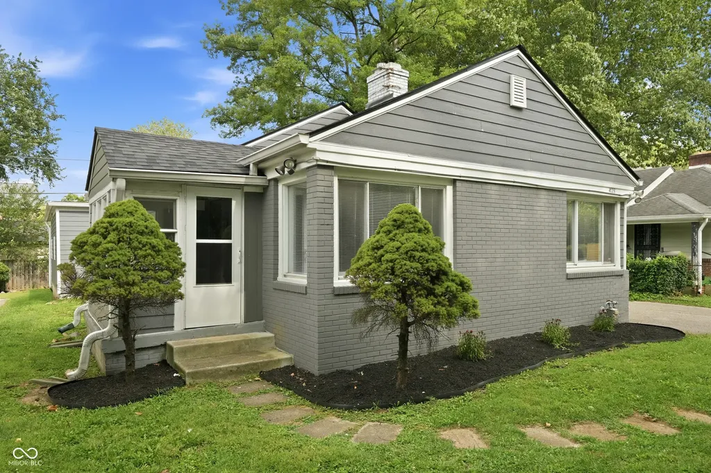 4723 Hinesley Avenue Indianapolis IN 46208