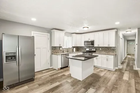 2830 Roberta Drive Indianapolis IN 46222