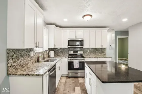 2830 Roberta Drive Indianapolis IN 46222