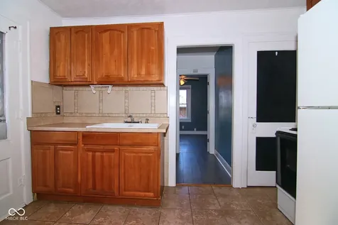 4939 W 11th Street Indianapolis IN 46224