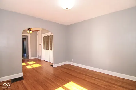 4939 W 11th Street Indianapolis IN 46224