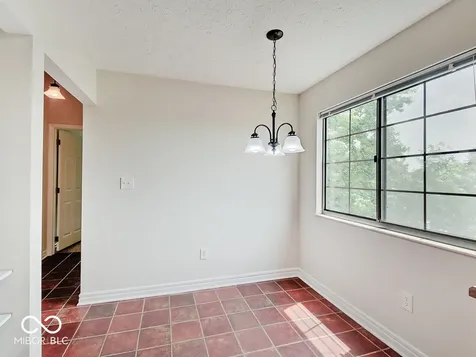 8720 Yardley Court Indianapolis IN 46268