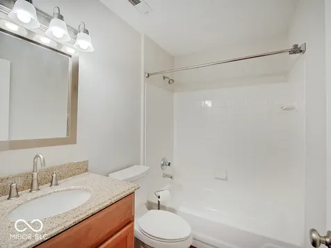 8720 Yardley Court Indianapolis IN 46268