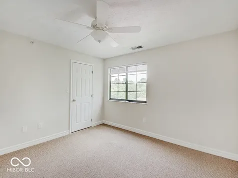 8720 Yardley Court Indianapolis IN 46268