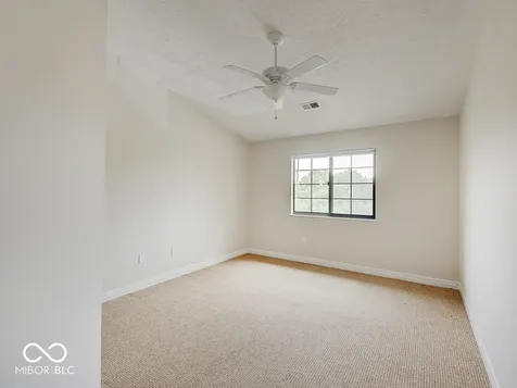 8720 Yardley Court Indianapolis IN 46268