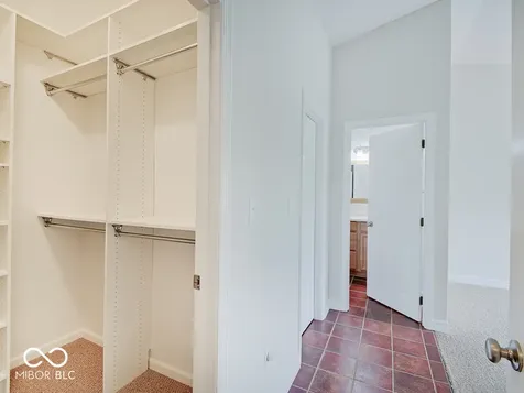 8720 Yardley Court Indianapolis IN 46268