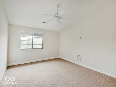 8720 Yardley Court Indianapolis IN 46268