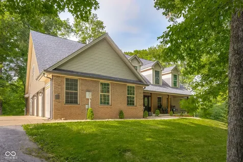2240 N 700 W Columbus IN 47201