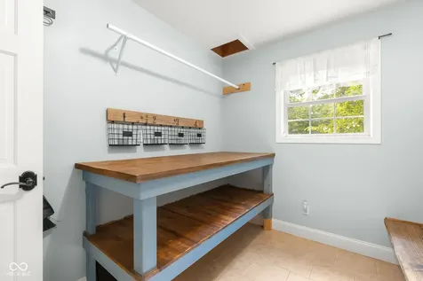 2240 N 700 W Columbus IN 47201