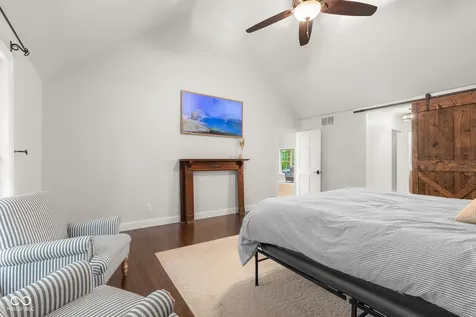 2240 N 700 W Columbus IN 47201
