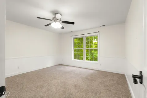 2240 N 700 W Columbus IN 47201