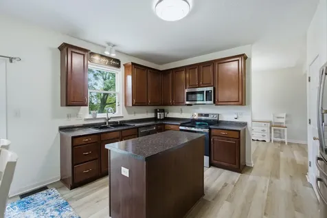 14128 Royalwood Drive Fishers IN 46037