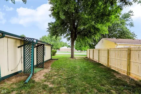 1739 Plantation Drive Martinsville IN 46151