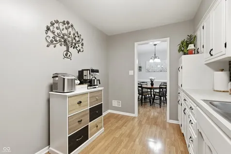 6125 Dorsett Place Indianapolis IN 46220