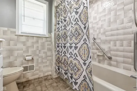 6125 Dorsett Place Indianapolis IN 46220