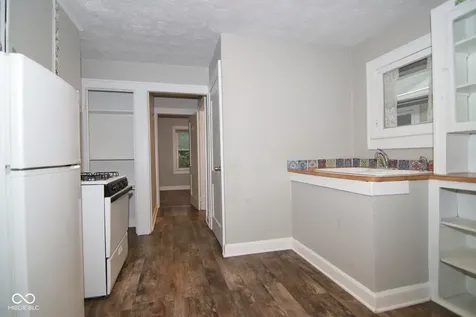 4935 W 11th Street Indianapolis IN 46224