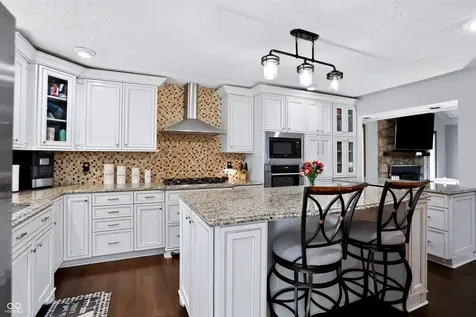 12110 Valley Brook Court Indianapolis IN 46229
