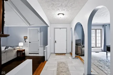 12110 Valley Brook Court Indianapolis IN 46229