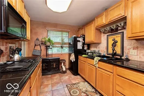 1721 Woodruff Place Cross Drive Indianapolis IN 46201
