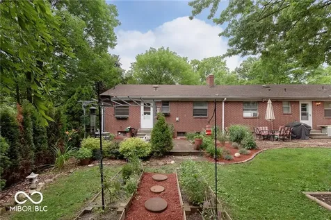 1721 Woodruff Place Cross Drive Indianapolis IN 46201