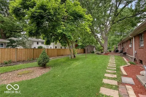 1721 Woodruff Place Cross Drive Indianapolis IN 46201