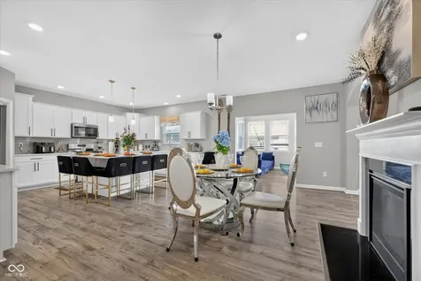 6412 Tacoma Boulevard Whitestown IN 46075