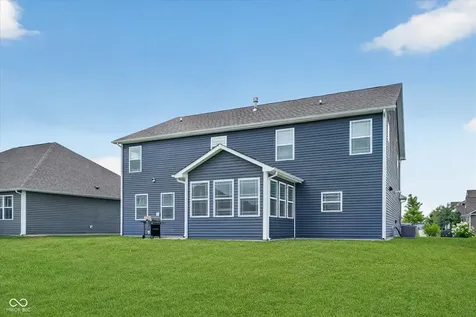 6412 Tacoma Boulevard Whitestown IN 46075