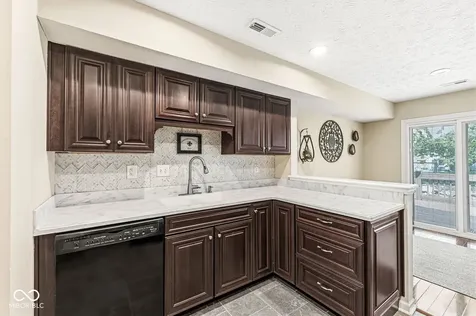 4613 Framington Court Indianapolis IN 46254