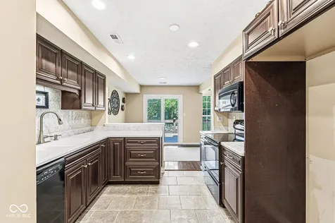 4613 Framington Court Indianapolis IN 46254