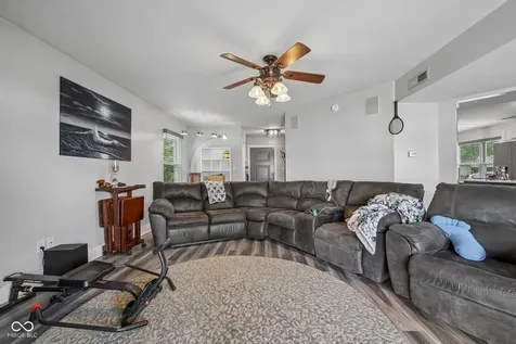 536 Waterford Way Danville IN 46122