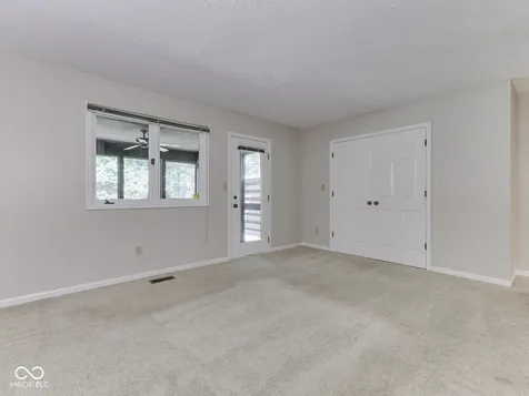 2064 Oldfields Circle North Drive Indianapolis IN 46228
