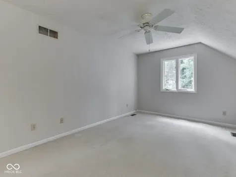 2064 Oldfields Circle North Drive Indianapolis IN 46228
