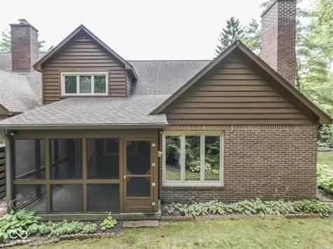 2064 Oldfields Circle North Drive Indianapolis IN 46228