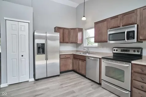 12983 Quarterback Lane Fishers IN 46037