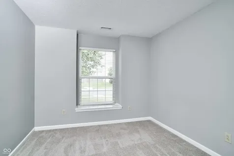 12983 Quarterback Lane Fishers IN 46037