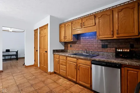 8265 S Metzel Lane Nineveh IN 46164